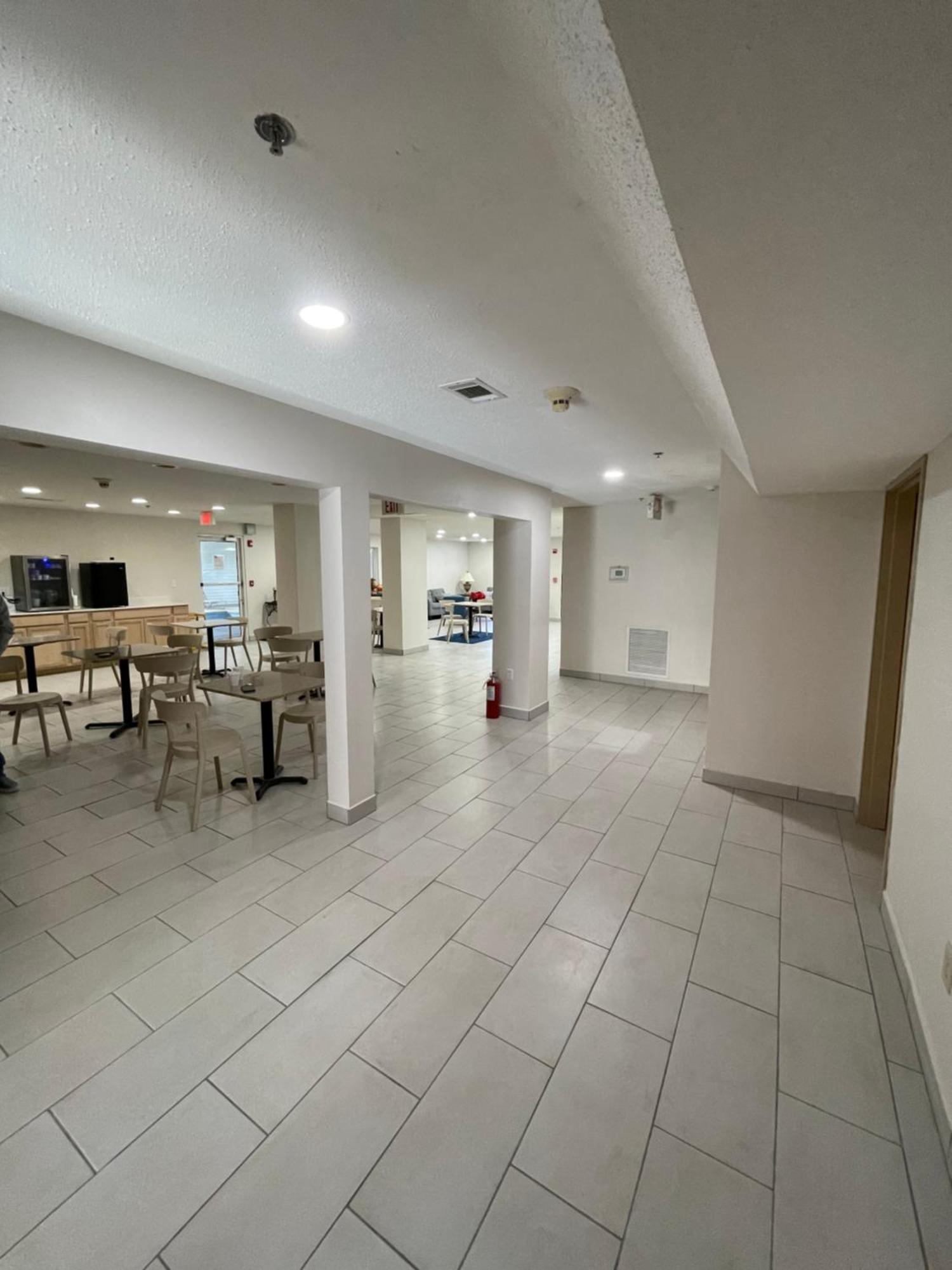 ホテル Clarion Pointe-Dillard Near Blue Ridge Mountains エクステリア 写真