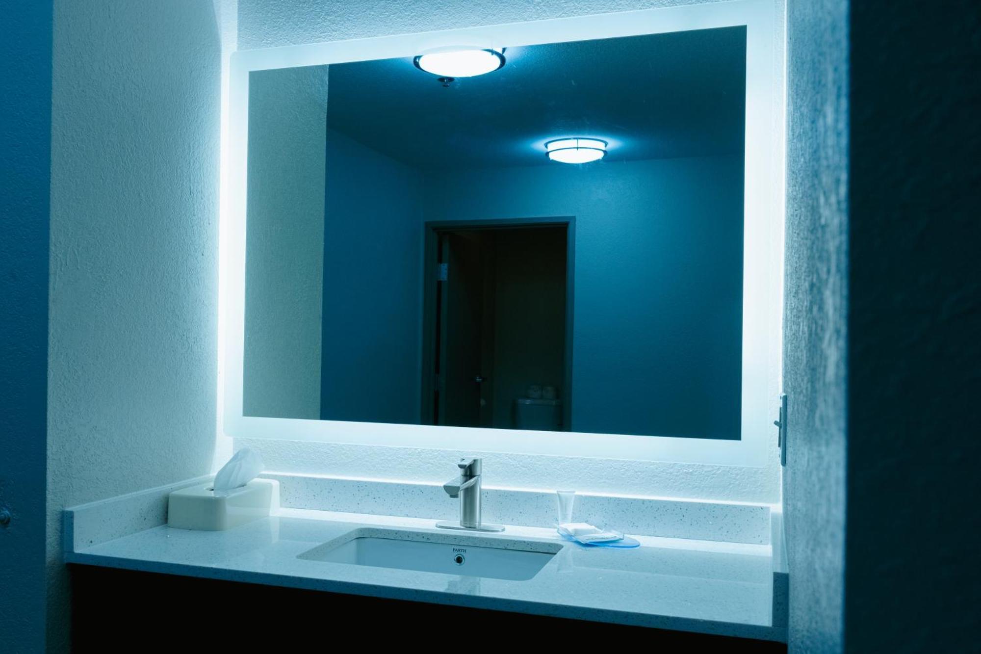ホテル Clarion Pointe-Dillard Near Blue Ridge Mountains エクステリア 写真